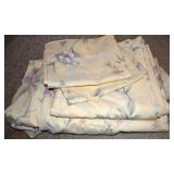 SELLS WITH BEDCOVER AND PILLOWS