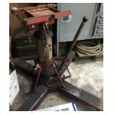 HYDRAULIC LIFT