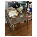 THE 1970 DINETT TABLE. TABLE ONLY, NOT THE SMALLS.