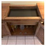 TOP PANELS SLIDE AWAY TO REVEAL HIDDEN BEVERAGE PREP AREA. NICE!