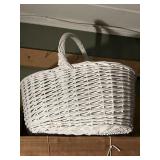 LARGE WICKER BASKET
