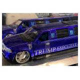 TRUMP EXECUTIVE COLLECTION LIMOUSINE 1/24 Scale, By MAISTO