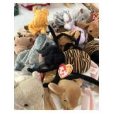 TY BEANIE BABIES. SOME CINE VINTAGE ONES IN THIS LOT!!!