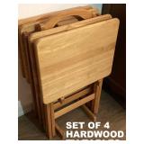 4 QUALITY TV TRAYS WITH STAND