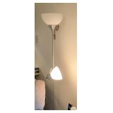 FLOOR LAMP WITH ATTACHED GOOSENECK READING LAMP. NICE! AND HANDY!!