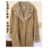 LADIES COLD WEATHER COAT by DAVIS Of BOSTON