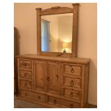 DRESSER. MIRROR