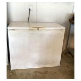 CHEST FREEZER