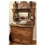 UPRIGHT SERVER WITH MIRROR AND TOP SHELF