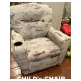IT EVEN HAS A CUP HOLDER!!