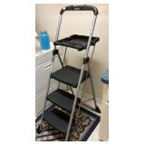 STURDY FOLD-UP STEPSTOOL LADDER WITH HAND GRIP. NICE!!