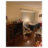 LIVING ROOM, VIEW 3