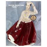 HIGH QUALITY PORCELAIN FIGURINE