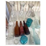COLLECTIBLE ANTIQUE AND VINTAGE BOTTLES