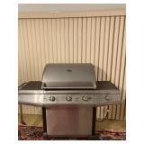 BRINKMANN PRO SERIES 8300 GAS GRILL. INCLUDES GAS TANK