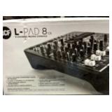 L-PAD Hcx 8-CHANNEL MIXING CONSOLE