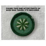 GIRL SCOUT PATCH...GOES WITH THE SASH AND OTHER PATCHES AND AWARDS