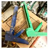 CAULKING GUNS