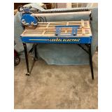 LEEGOL 8" BRIDGE WET CUTTING ELECTRIC TILE SAW ON WORK STAND
