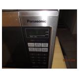 Microwave closeup. Has manual & original receipt