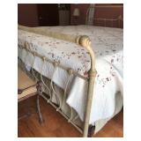 Metal bedframe 