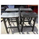 4 WOODEN BARSTOOLS
