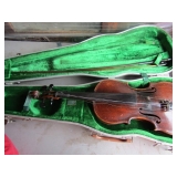4/4 Violin Antonius Irus Cewamonenus, Factehar Anno 1780 in case comes with bow as well, great condi