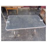 GROOMIING TABLE W/ CLIPS