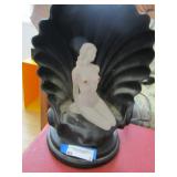 Black Clam shell with Lady Lamp