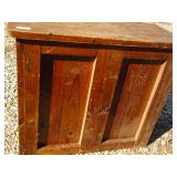 WOODEN BAR WITH 2 STOOLS 39*46*20"