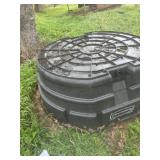 RUBBERMAID WATER TROUGH  300 GALLON