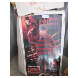 Freddy Kruger 6ft tall motion activated yard décor new in original box, box has some damages