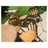 A. BRYANT RANCH OAK Furniture Co.- OVAL Dining table(54" D) with 5 chairs Very beautiful piece of fu