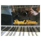 PEARL RIVER BABY GRAND PIANO 