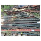 LARGE LOT OF T POSTS