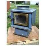 Wermeck Hersey Model WH78683 Wood Burning Enamel Stove With Blower