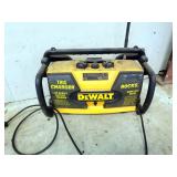 DeWalt 1 Hour Battery Charger And Work Site Radio, 18v
