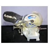 Delta 10" Compound Power Miter Saw Model# 36-075, 60 Hz, 5200 RPM, Includes Manual, Powers Up
