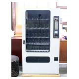 FSI Model 3076 Electronic Programmable Snack Vending Machine, SN# 101548097076, Includes Key, Powers
