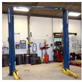 Rotary 10,000 LB Capacity Two-Post Auto Lift, Model #SP0A10N700
