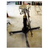 Omega 41001C Telescopic Hydraulic Transmission Jack, 1,000Lb Capacity And Break Over Bars Qty. 2