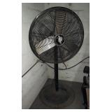 Lakewood 30" Commercial Pedestal Fan