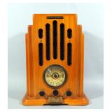 Classic Collectors Edition Art Deco Am/FM Clock Radio With Cassette Player, Powers Up