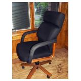 Upholstered Rolling Office Chair