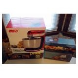 Dash Mixer, Belgian Waffle Maker And Pyrex Bake A Round, All New In Box