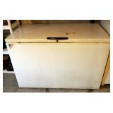 Gibson Deep Freezer, Chest 35" x 53" x 29", Includes Key