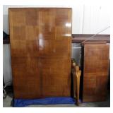 Thomasville Formal Dining Room Table With Check Design Top and Two Leaves, 33"H x 68"L x 44"D, Each 