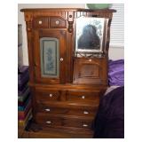 Early American Solid Wood Dressing Hutch With 4 Drawers And Cabinet, 65" x 41" x 18"