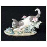 Lladro French Porcelain "Kitty Confrontation", 3.5"H