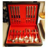 Lady Betty Silver Plate Flatware Set In Felt Lined Wood Case 52 Total Pieces